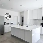 بيت للعطل Casa Caravela - Spacious Villa, Sunny Swimming Pool & Bbq *