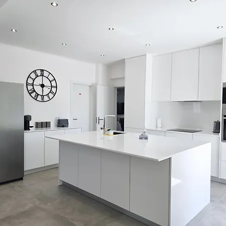 בית נופש Casa Caravela - Spacious Villa, Sunny Swimming Pool & Bbq *