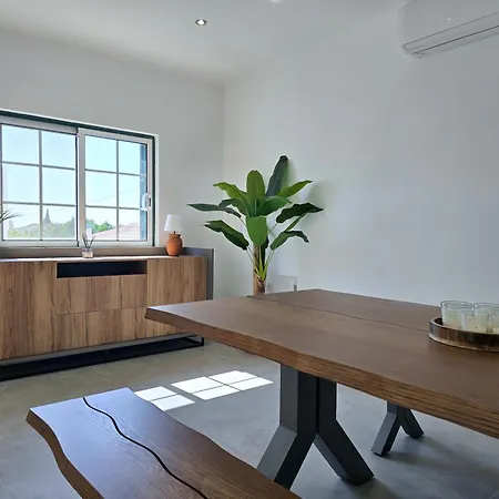 בית נופש Casa Caravela - Spacious Villa, Sunny Swimming Pool & Bbq