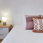 Casa Caravela - Spacious Villa, Sunny Swimming Pool & Bbq
