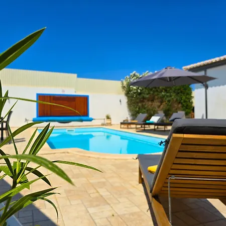 Casa Caravela - Spacious Villa, Sunny Swimming Pool & Bbq * 拉戈阿