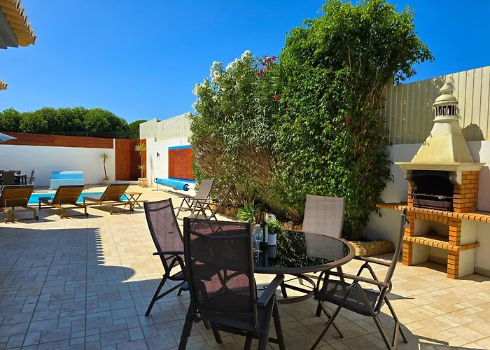 펜션 Casa Caravela - Spacious Villa, Sunny Swimming Pool & Bbq 라고아