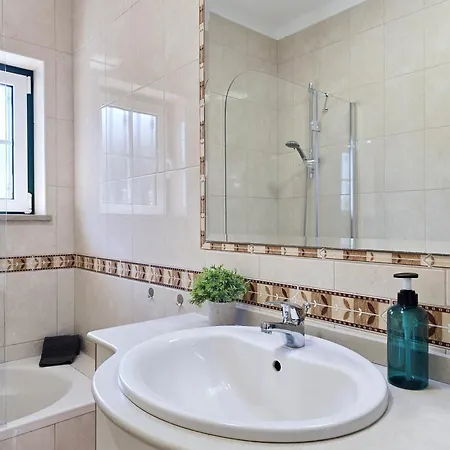 Casa Caravela - Spacious Villa, Sunny Swimming Pool & Bbq * 라고아