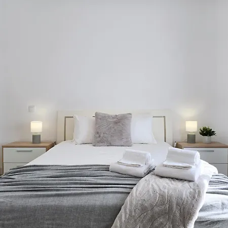 Casa Caravela - Spacious Villa, Sunny Swimming Pool & Bbq 펜션 라고아