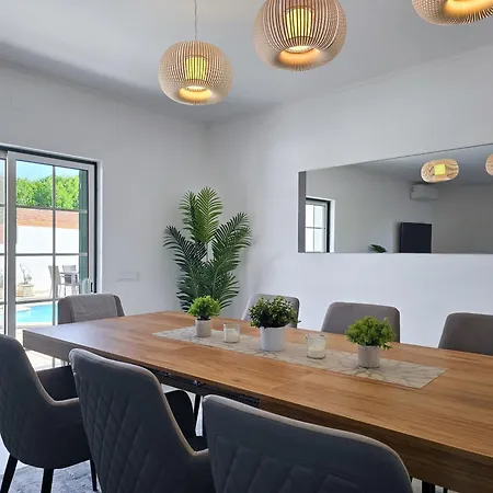 Casa Caravela - Spacious Villa, Sunny Swimming Pool & Bbq 라고아